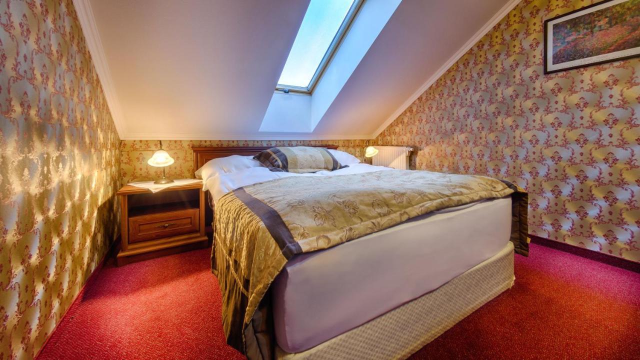 Hotel Tevel Sladkovicovo 外观 照片