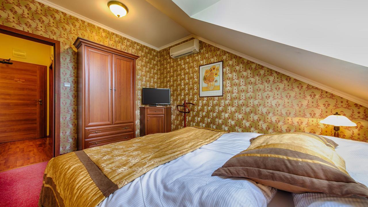 Hotel Tevel Sladkovicovo 外观 照片