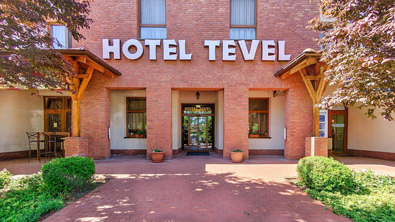 Hotel Tevel Sladkovicovo 外观 照片