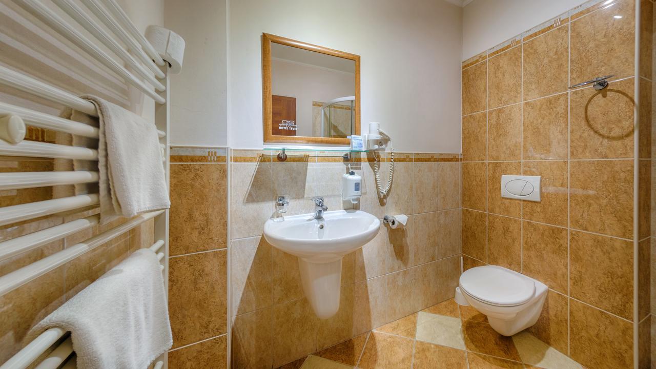 Hotel Tevel Sladkovicovo 外观 照片