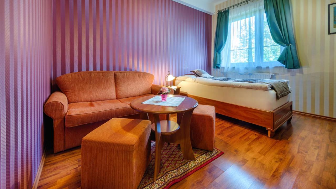 Hotel Tevel Sladkovicovo 外观 照片