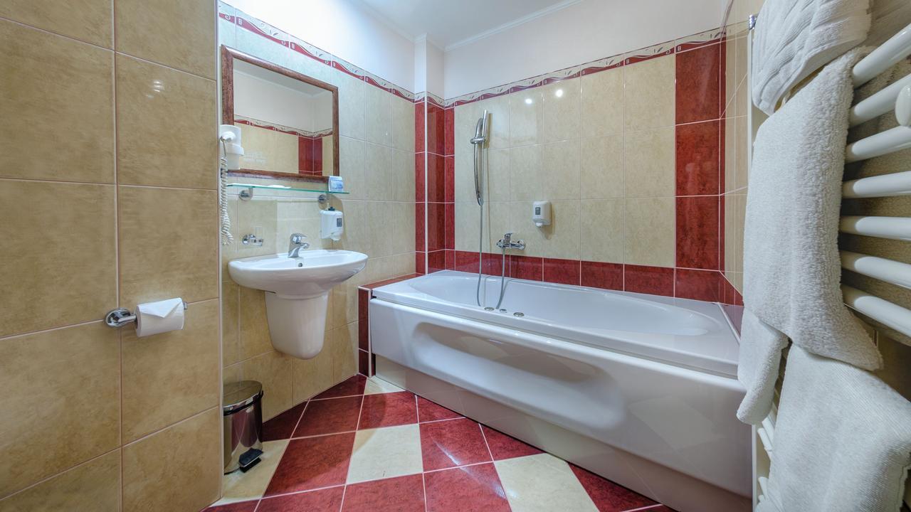 Hotel Tevel Sladkovicovo 外观 照片
