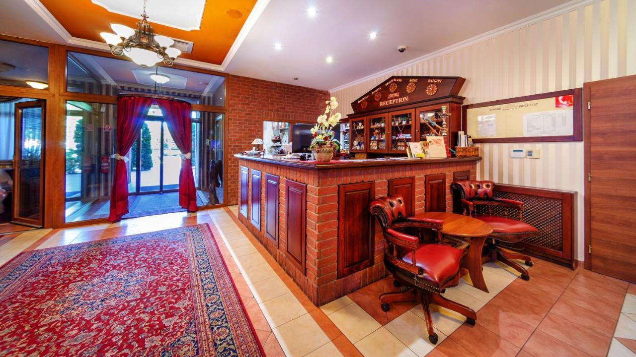 Hotel Tevel Sladkovicovo 外观 照片